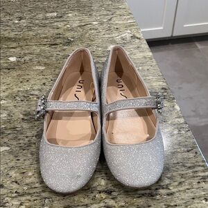 Unisa Womens Flat Shoes Silver Glitter, Strap With Rhinestone Buckle Size 8